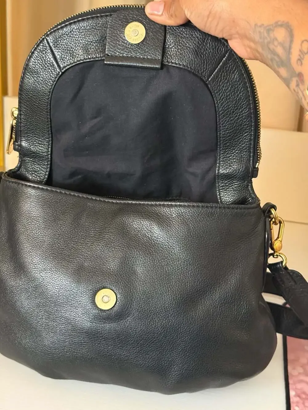 Marc Jacobs Authentic Black Leather Crossbody Purse Handbag Pebbled